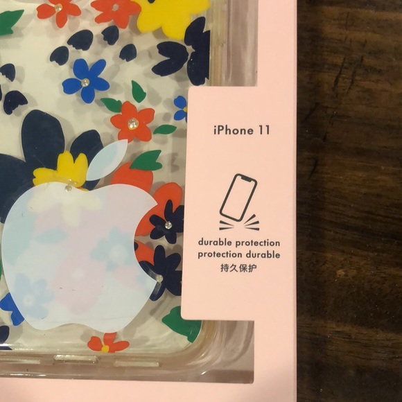 KATE SPADE New York Protective Hardshell iPhone Hardcase For iPhone 11 NIB - Picture 3 of 7